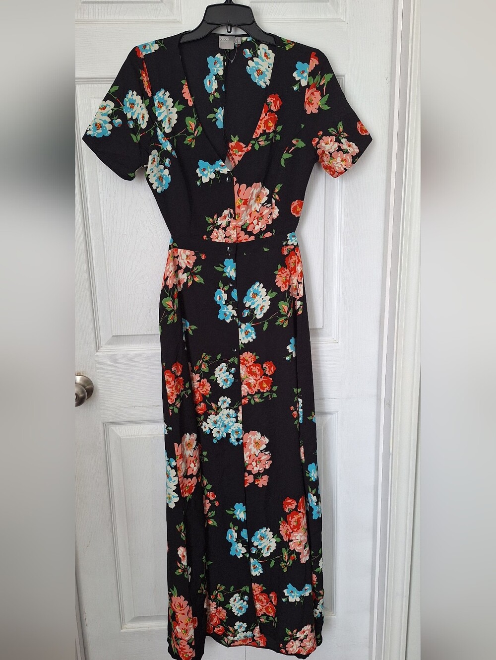 Floral V-Neck Black Maxi Dress Size 10, runs Small